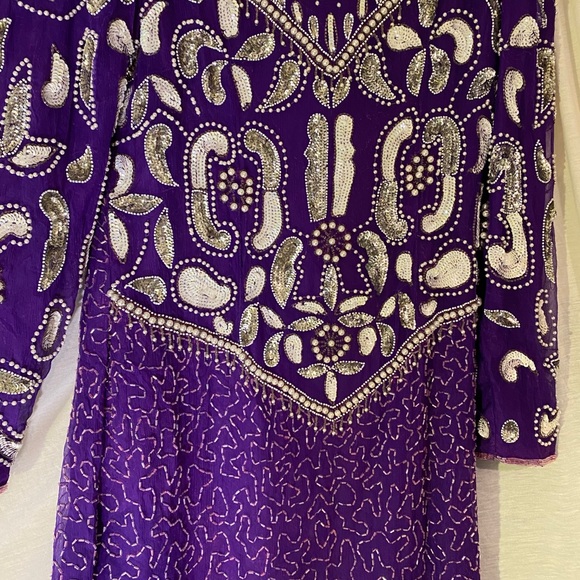 Vintage Long Sleeved Dress w/Beaded Sequin Detail - Picture 3 of 12